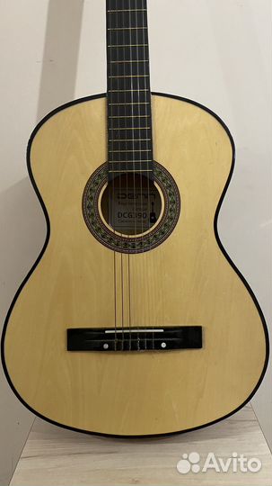 Акустическая гитара