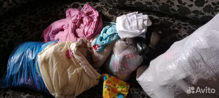 Отдам бесплатно вещи