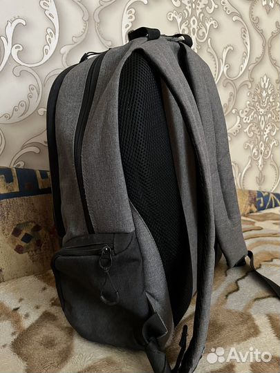 Рюкзак школьный