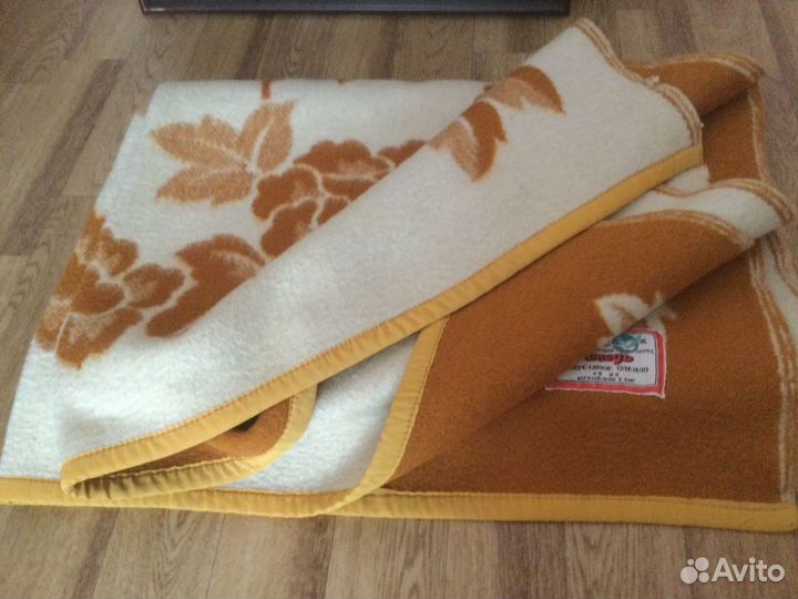 Одеяло верблюжье шерстяное СССР Китай 2 шт