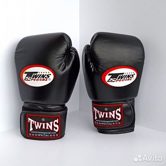 Боксерские перчатки twins