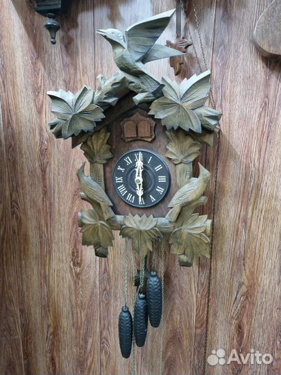 Часы с кукушкой механические