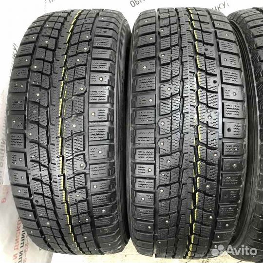 Dunlop SP Winter Ice 01 235/55 R17