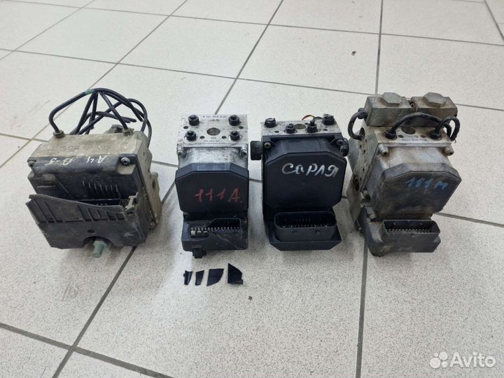 Блок ABS на Audi A6 C5, A4 B5 111M, 111F, 517G