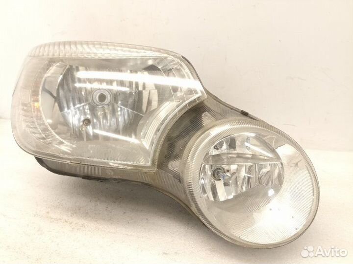 Фара передняя правая Skoda Yeti 5L 1.2 cbzb 2010