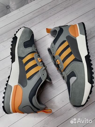 Кроссовки Adidas zx 700 hd