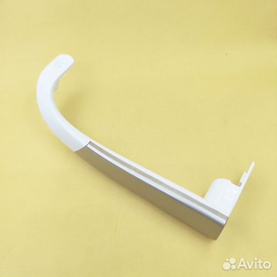 Ручка двери нижняя для холодильников Beko