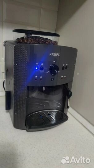 Кофемашина автоматическая Krups Essential EA810870