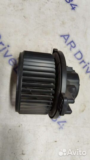 Моторчик печки Kia Rio 2 JB