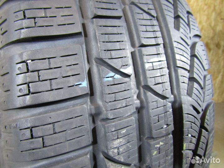 Pirelli Winter Sottozero 240 Serie II 215/45 R18