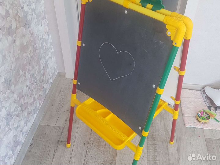 Мольберт детский двухсторонний