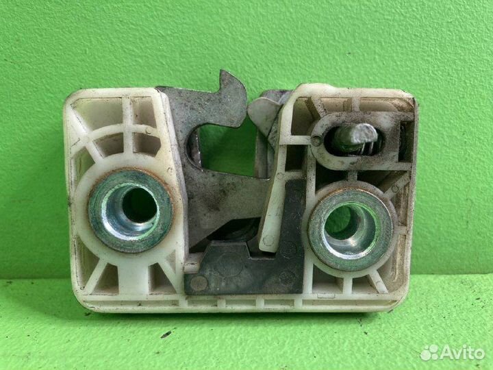 Замок двери правый DAF XF105