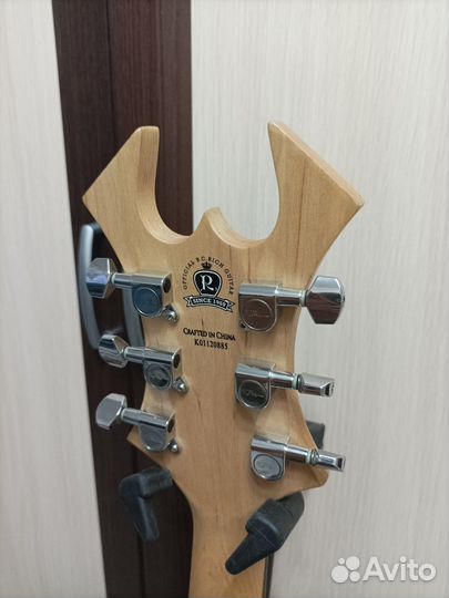 B. C. Rich warlock kkv