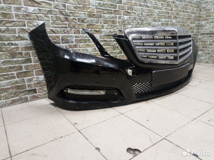 Бампер передний Mercedes-Benz E-Class