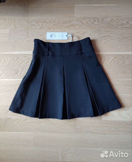 Новая школьная юбка Делорас 134