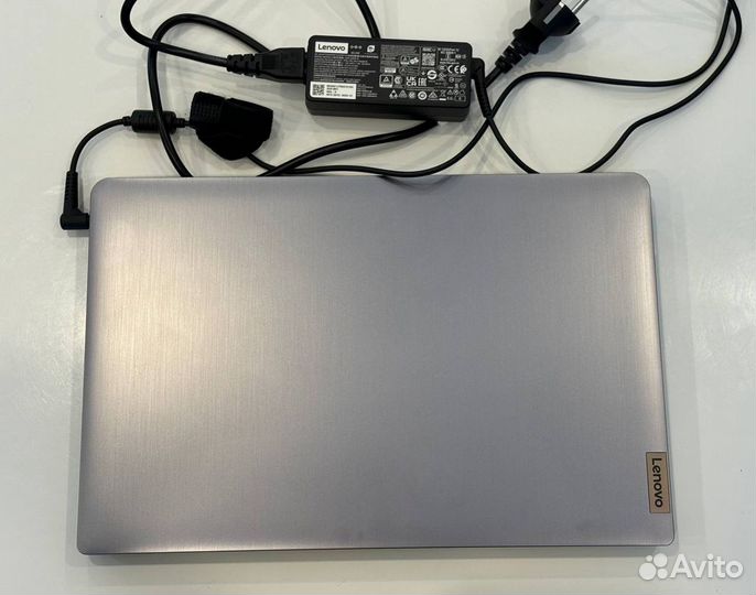 Lenovo IdeaPad 3 i5-1235U 10 ядер 16GB 512GB