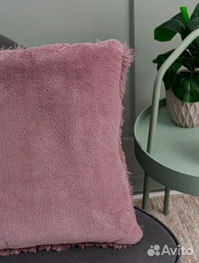 Подушка декоративная пушистая 40 на 40