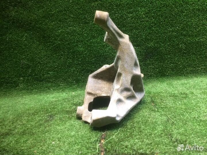 Кронштейн Toyota Land Cruiser Prado KDJ150 1kdftv