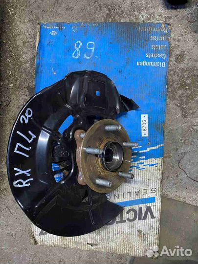Кулак поворотный левый Lexus RX4