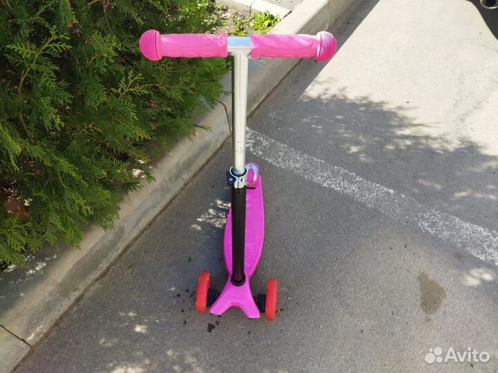 Самокат трехколесный, LED колёса