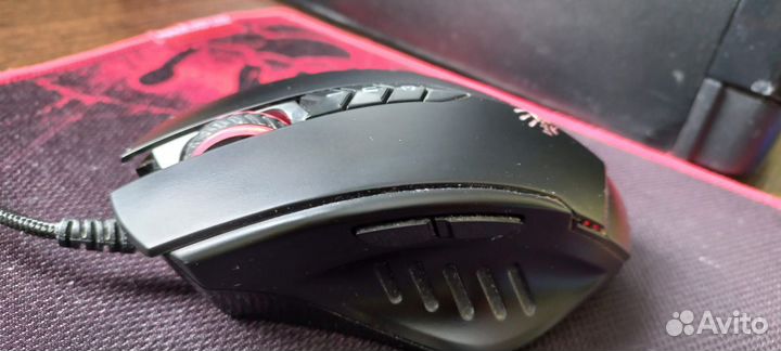 Игровая мышь bloody v8