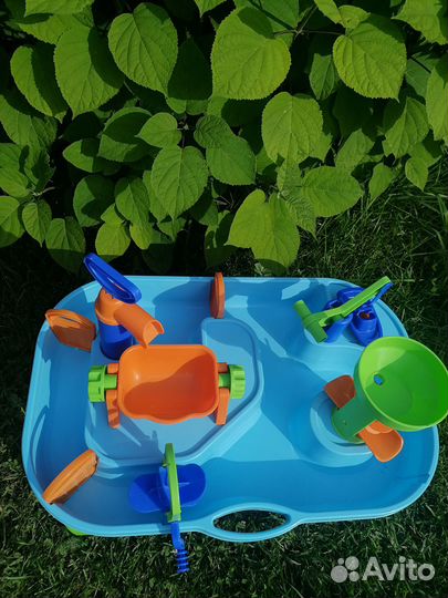 Столик для игр с водой