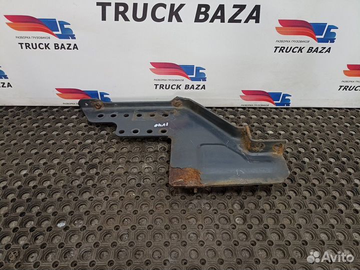 Кронштейн усилителя бампера левый Iveco Stralis