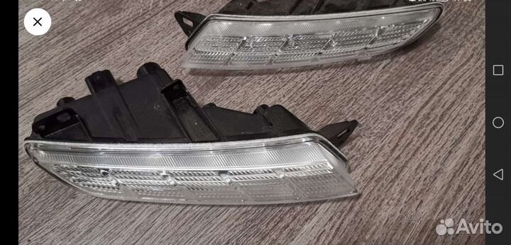 Фара ходовых огней правая