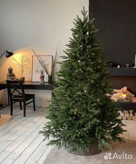 Елка искусственная