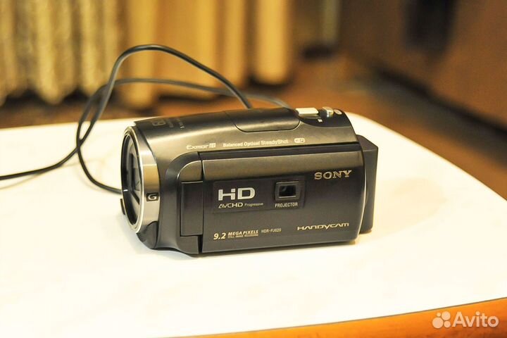 Видеокамера Sony HDR-PJ620