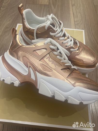 Michael kors кроссовки новые с коробкой