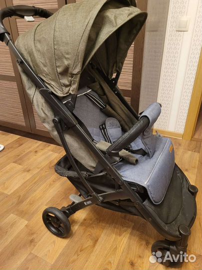 Коляска прогулочная