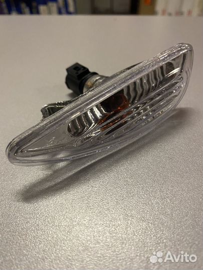 Повторитель поворота в крыло левый Solaris 1