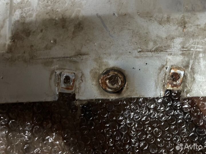 Накладка переднего бампера Мицубиси xl