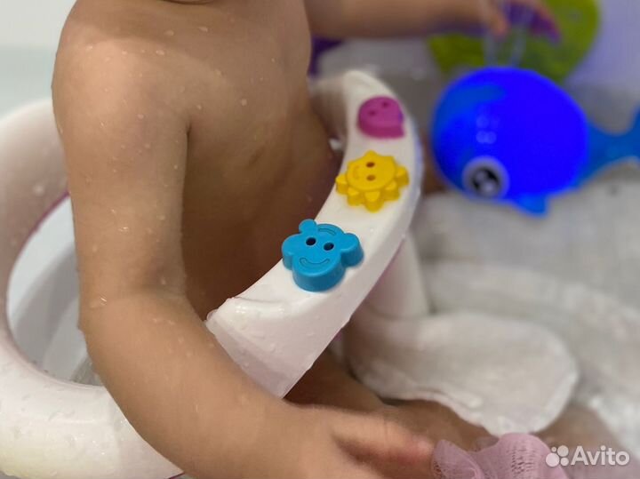 Стульчик для купания в ванной