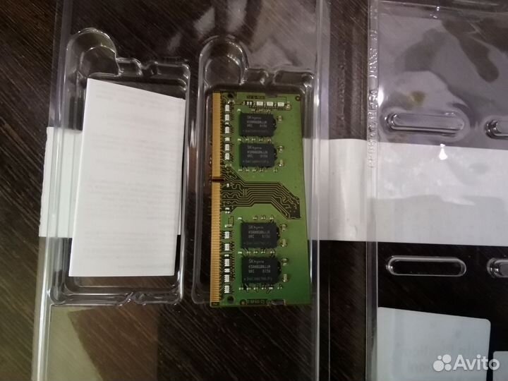 Память 8 Gb 2400Mhz Hynix