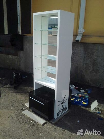 Витрина мдф глянцевая с зеркалом