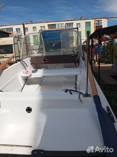 Лодка Кайман