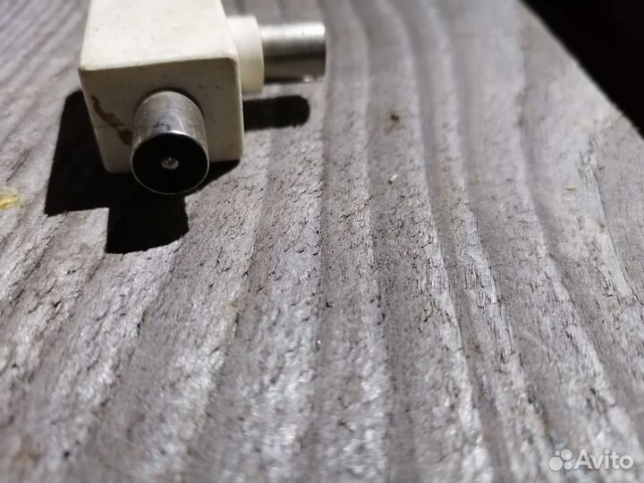 Разветвитель антенный