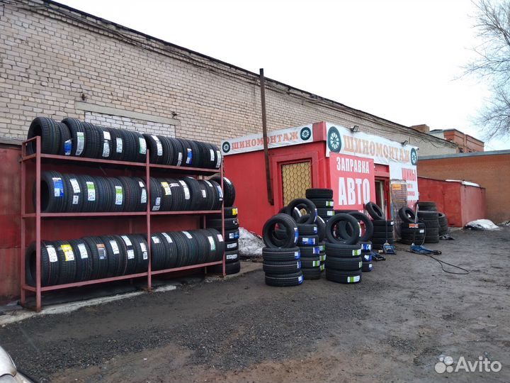 Yokohama Ice Guard Stud IG55 205/55 R16