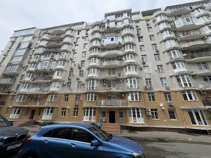 2-к. квартира, 58 м², 8/10 эт.