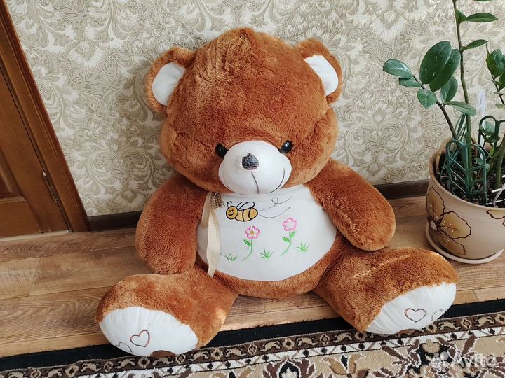 Большие плюшевые медведи