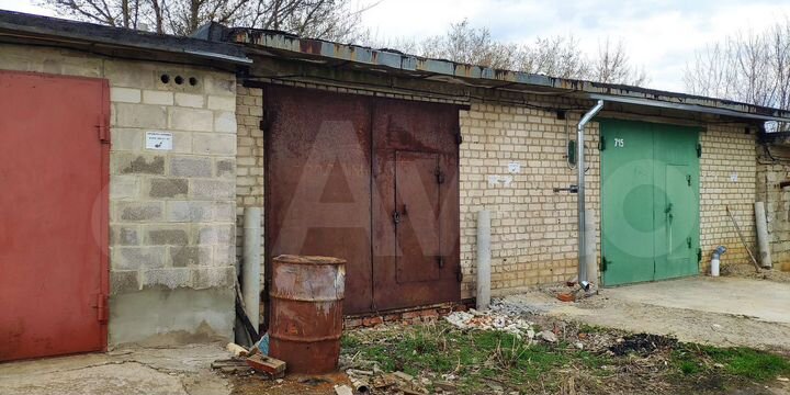 Гараж, > 30 м²