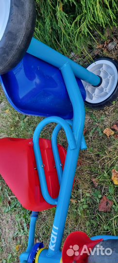 Трехколесный велосипед