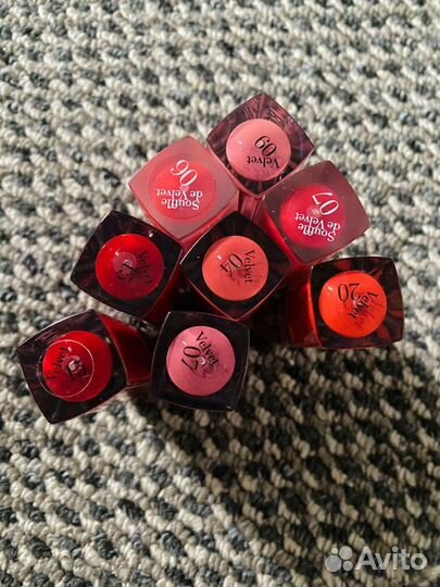 Косметика новая много