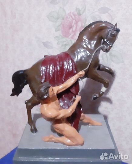 Чугунная статуэтка укрощение коня