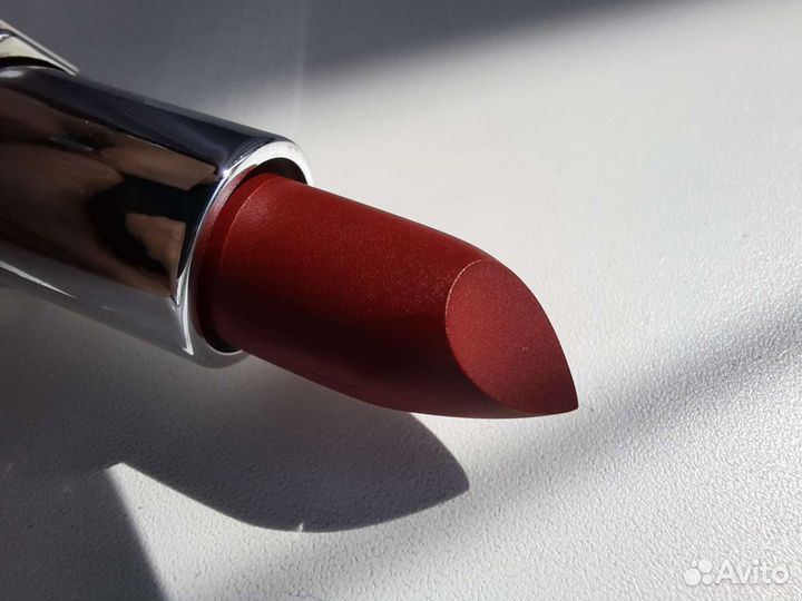 Губная помада Lic