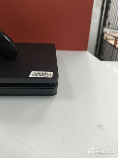 Sony PayStation 4 slim 1TB