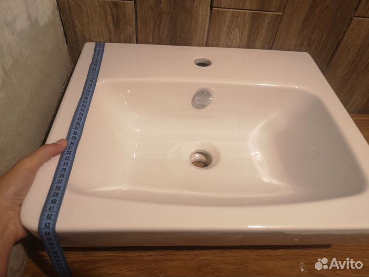 Раковина в ванную накладная