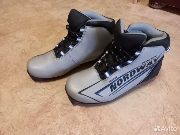 Лыжные ботинки 43 размер